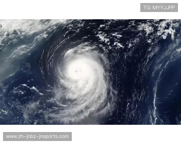 足球风暴眼与乒乓台风眼的能量共振